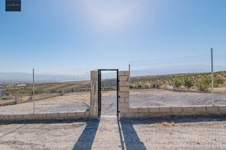 Masía en San Francisco - El Chorrillo. Finca rústica vallada con 1000 metros cerca itv las gabias