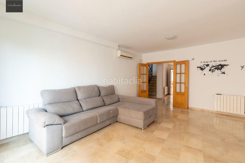 Foto 3de64f8b-3506-47df-80fa-a060c7f55efc. Casa aparellada amb calefacció aparcament a Barrio de la Vega Monachil