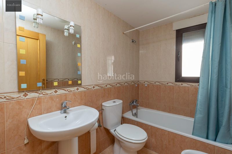 Foto bc632aea-b90b-44c9-896c-20e514614f70. Casa aparellada amb calefacció aparcament a Barrio de la Vega Monachil