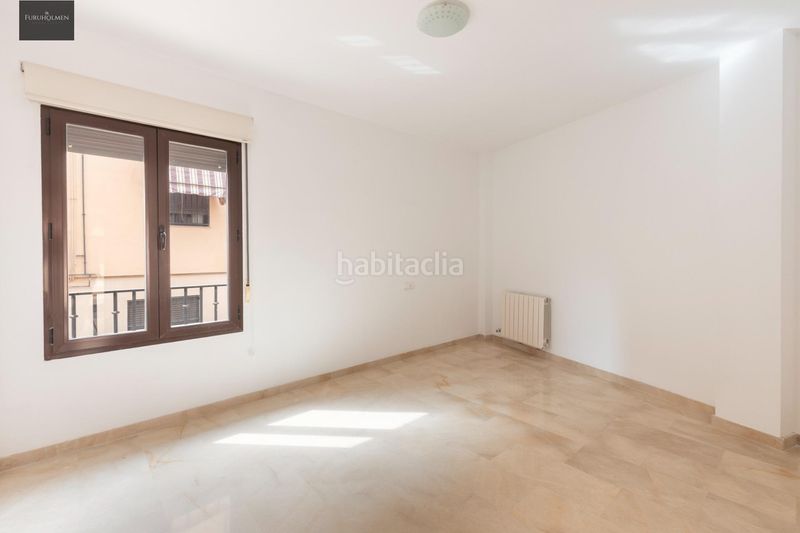Foto e293cdc2-4810-4df6-ae09-7e5af55c7ae2. Casa aparellada amb calefacció aparcament a Barrio de la Vega Monachil