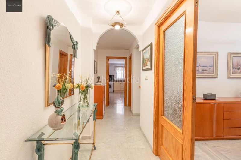 Foto b6732bab-1a00-4fee-835e-bd4c23988737. Casa amb calefacció aparcament piscina a Joaquina Eguaras Granada