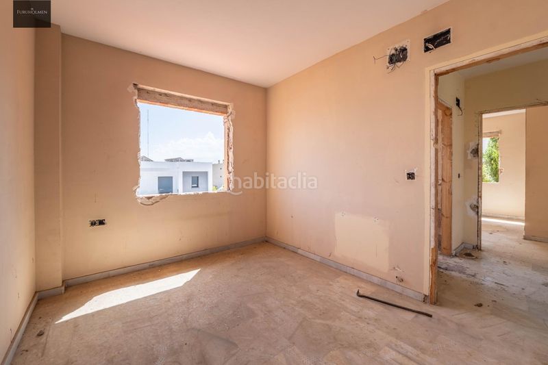 Foto b023d775-9c0e-419b-9a67-474e7bd704bb. Xalet amb aparcament a Cúllar Vega