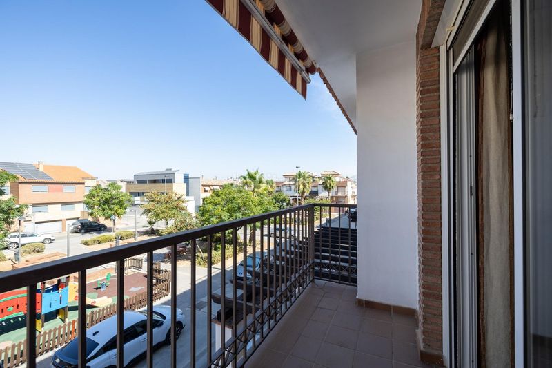Foto 9115f46e-ca89-40e7-a209-4f3db3b23492. Casa adosada !! espectacular vivienda en la mejor zona para entrar a vivir !! en Armilla