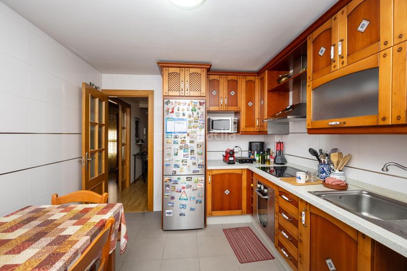 Foto ef7060cd-ff2b-4f63-b0df-125fcc8cbeda. Casa adosada !! espectacular vivienda en la mejor zona para entrar a vivir !! en Armilla