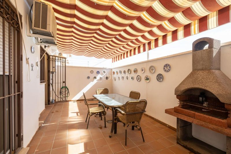 Foto f44c8515-02ab-4843-a80d-dc2e932224da. Casa adosada !! espectacular vivienda en la mejor zona para entrar a vivir !! en Armilla