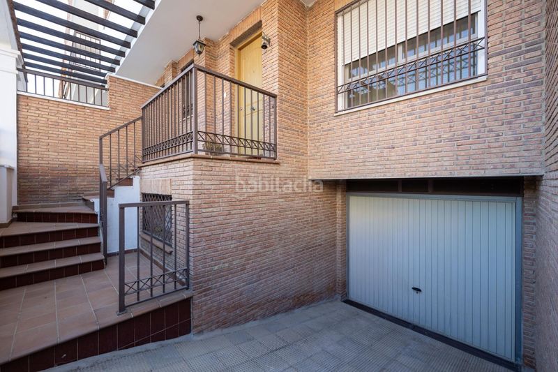 Foto fb725457-e4de-491d-928d-827e2a1e8d0c. Casa adosada !! espectacular vivienda en la mejor zona para entrar a vivir !! en Armilla