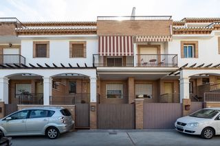 Reihenhaus  Calle romero. !! espectacular vivienda en la mejor zona de armilla para entrar