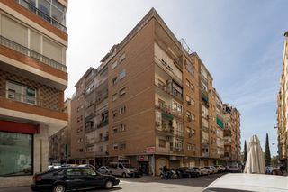 Alquiler Piso  Calle buenos aires. !! amplia vivienda en alquiler para estudiantes !!