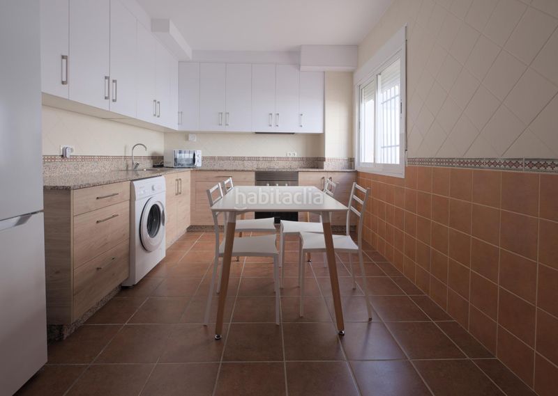 Foto 22cb77c6-a370-4a44-9b58-b6678214f22c. Casa adossada amb aparcament a Freila