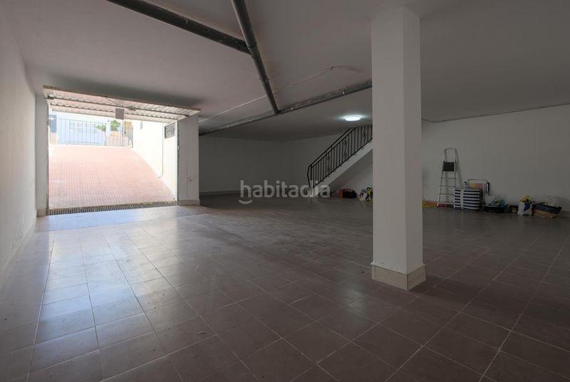 Foto 231a8153-0d5b-4b23-99d4-b79b5fe38c1a. Casa adossada amb aparcament a Freila