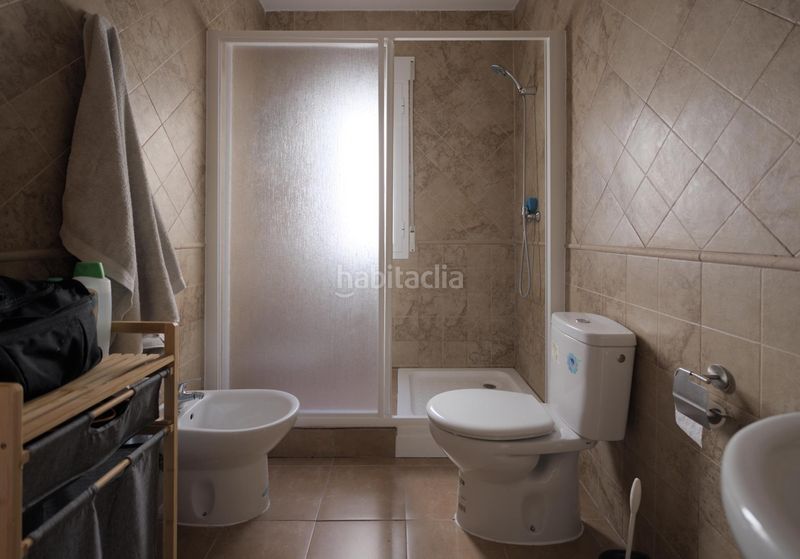 Foto 3cc205c9-8d30-46ce-9547-cbb71b77f658. Casa adossada amb aparcament a Freila