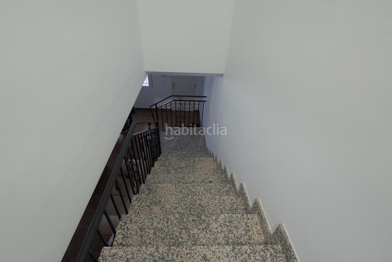 Foto 5c46d0b1-675e-452e-906f-87c448333ba1. Casa adossada amb aparcament a Freila