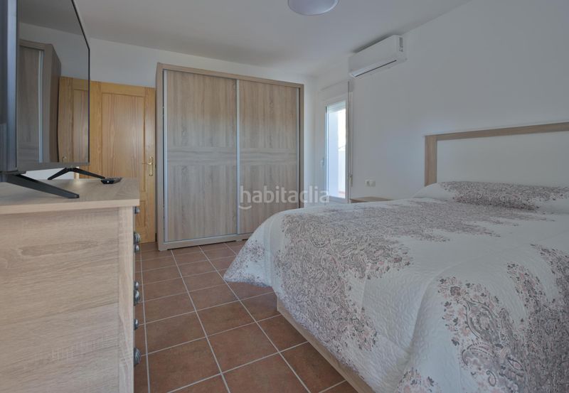 Foto 65f1d521-80d2-485c-9894-80af8134f7d6. Casa adossada amb aparcament a Freila