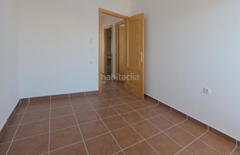 Foto 7caa8d3e-77d8-48b0-a420-290c8c4956e7. Casa adossada amb aparcament a Freila