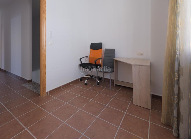 Foto b25a9ee0-52f4-4aeb-ac10-275038fdb7c1. Casa adossada amb aparcament a Freila