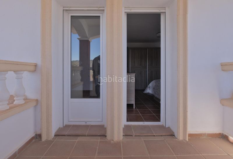 Foto beadf017-2906-4eff-ac7d-ce3280483d83. Casa adossada amb aparcament a Freila