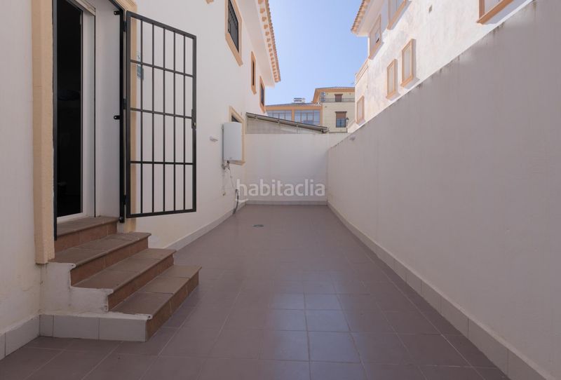 Foto caf7e35e-40e0-492e-827d-b19a4a35d5b8. Casa adossada amb aparcament a Freila