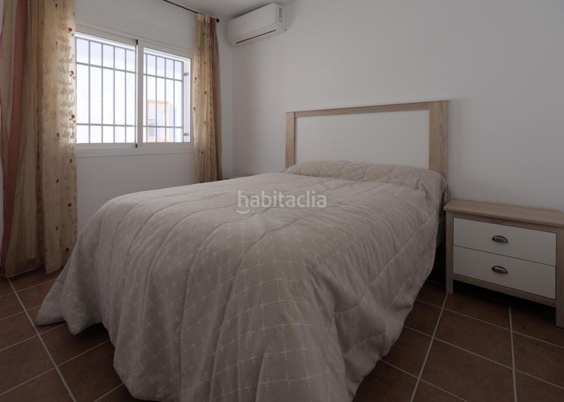 Foto f09656ae-7bf2-4930-ac5f-989083bb549a. Casa adossada amb aparcament a Freila