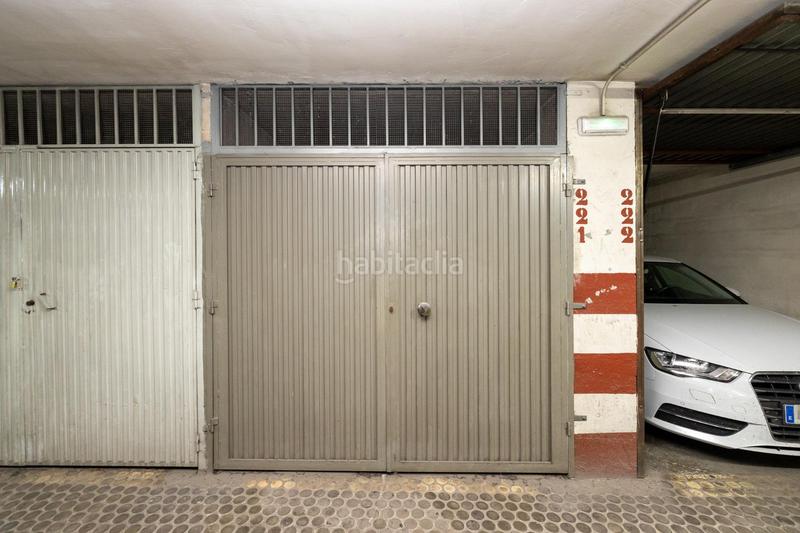 Foto 68a92829-cac7-4acc-9d63-870a1005fd95. Piso  con garaje cerrada y trastero en mendez nuñez en Granada