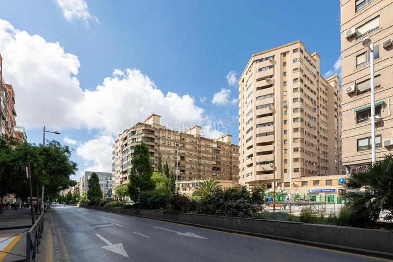 Foto c476ad14-8643-42ff-83f7-bbe0da5734fa. Piso  con garaje cerrada y trastero en mendez nuñez en Granada