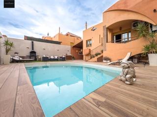 Casa a San Francisco - El Chorrillo. Chalet pareado en las gabias. para entrar a vivir.