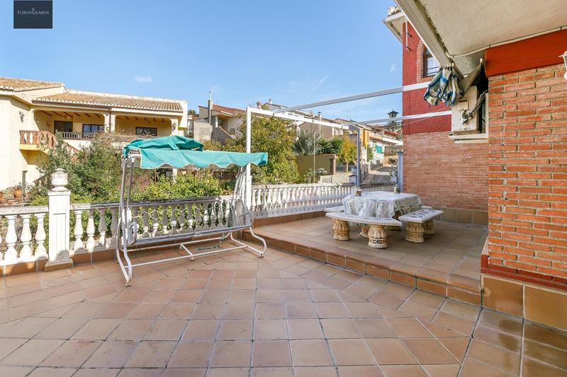 Foto 2ab32be2-36a1-44a7-a876-61f5648a6878. Chalet fantastica oportunidad en huetor !!!! en Huétor Vega