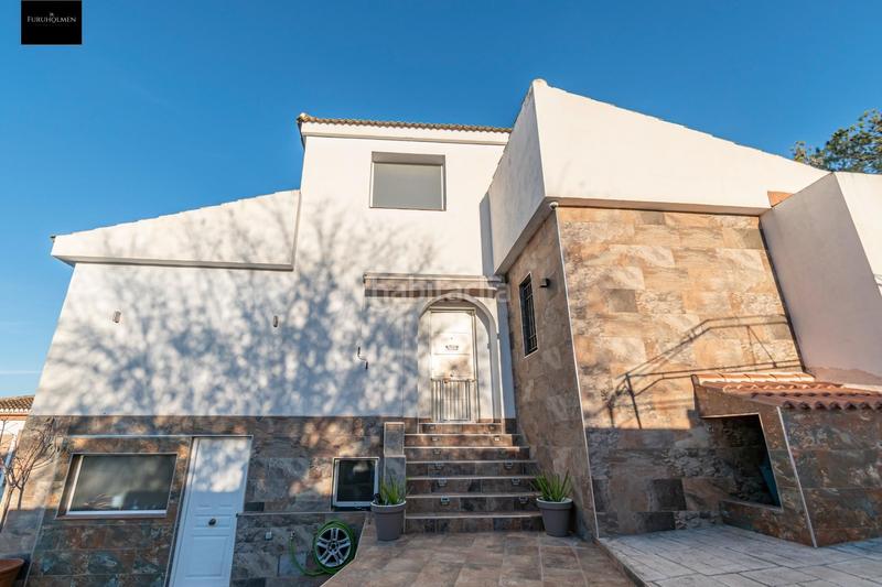 Foto 9f7543c0-79b2-430b-8b66-51c6bb63bc59. Chalet preciosa casa totalmente reformada en suspiro del moro, en Otura