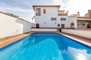 Xalet  Calle jazmin. Espectacular chalet con piscina en gjar