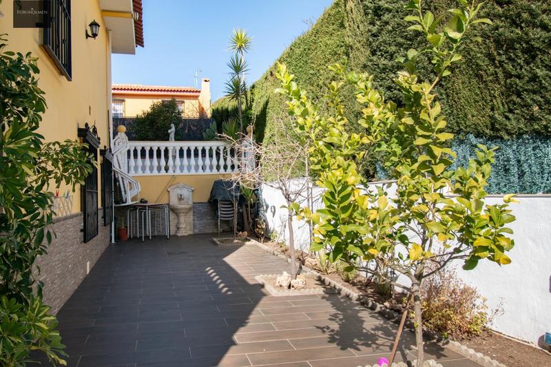 Foto ae7599e1-9ff6-46f1-ae68-a453e96f04b5. Chalet gran chalet con piscina en los pinillos en Pinos Genil