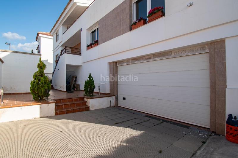 Foto 4e8fa3e9-3117-4f53-9cfb-5181797d4f22. Chalet  en la zubia con piscina en Altos de la Zubia Zubia (La)