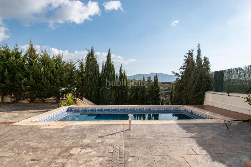 Foto 4ee4d96e-b54a-41b7-8567-10b95f204aa4. Chalet  en la zubia con piscina en Altos de la Zubia Zubia (La)