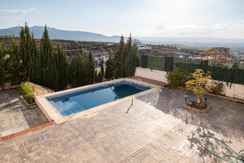 Foto ab4c804e-31b5-415e-8eba-535a280489c2. Chalet  en la zubia con piscina en Altos de la Zubia Zubia (La)