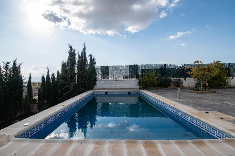Foto bd728e1d-a6b5-4c16-a061-65a65618e95a. Chalet  en la zubia con piscina en Altos de la Zubia Zubia (La)