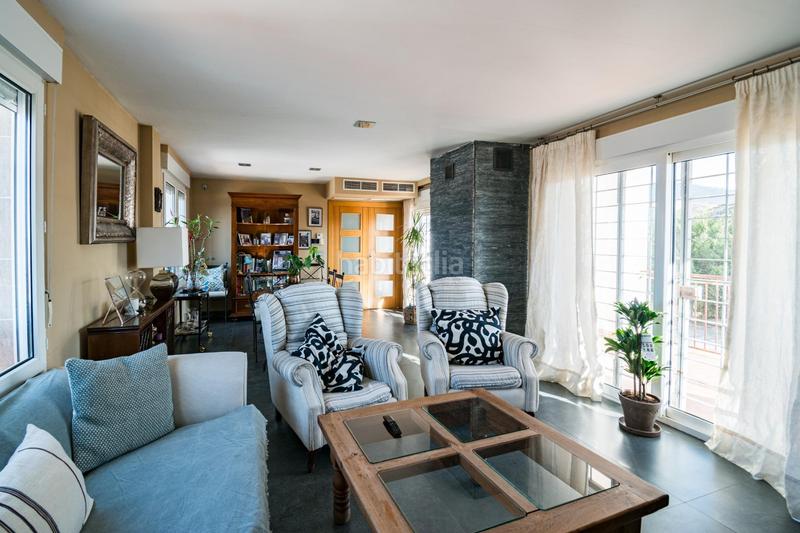 Foto be373d8d-ca80-4298-b7ee-f93b84417182. Chalet  en la zubia con piscina en Altos de la Zubia Zubia (La)