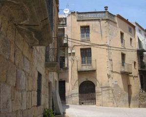 Casa adossada a Carrer del mestre guàrdia 3. En centro histórico. forjados nuevos