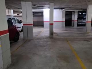 Miete Autoparkplatz in Carrer de balmes 94. De fácil acceso y con puerta automatica