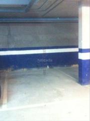 Lloguer Aparcament cotxe a Carrer de bac de roda 16. Plaza parking para coche grande, de facil acceso