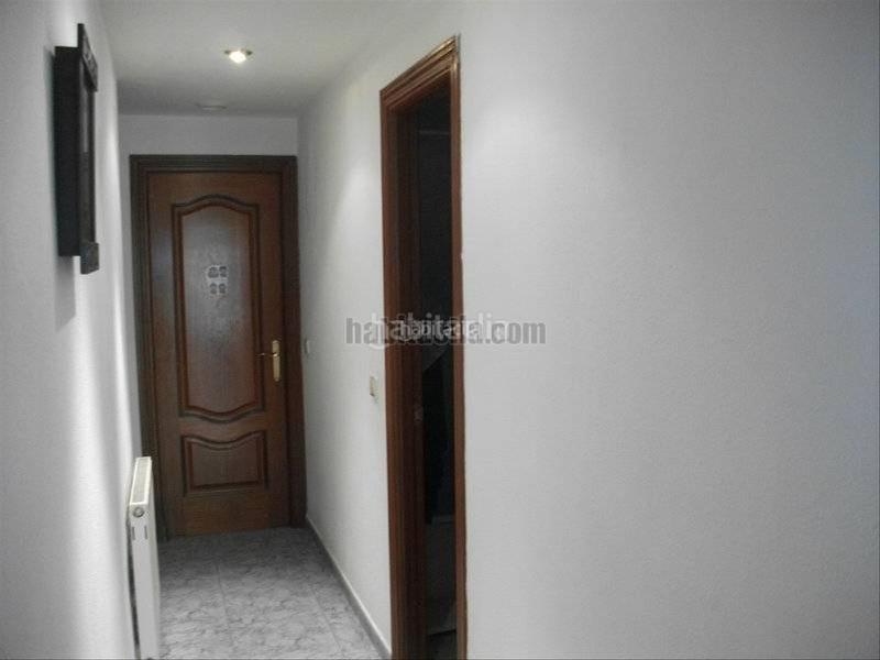 Foto 7ede5c21-80d7-4719-8bd2-bea973c87637. Piso en carrer bernat metge 17 esta cerca de la playa y de el centro de la vila. en Llançà