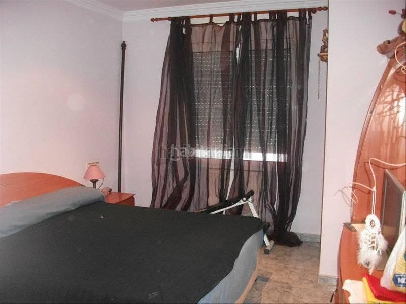 Foto f0f3d07c-ce08-45ed-b062-fa4ca483622a. Piso en carrer bernat metge 17 esta cerca de la playa y de el centro de la vila. en Llançà