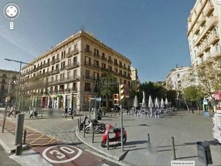 Lloguer Aparcament cotxe a Plaça comercial 6. 24 hr., vigilado, camaras, ascensor