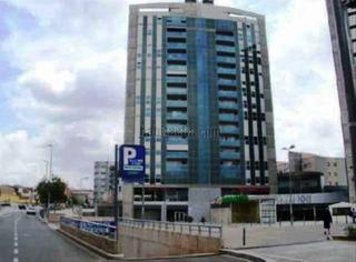 Miete Autoparkplatz in Carretera de montcada 303. Plaça terrassa industrial. bajo centro comercial