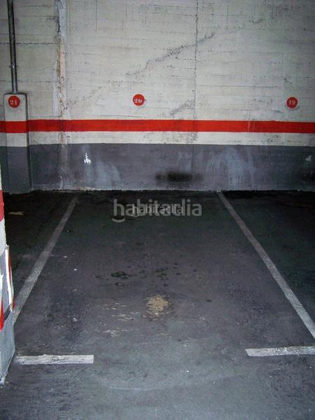 Foto fd8d1b8c-950e-4019-a77c-d38217c1f31d. Aparcament cotxe a avinguda Bufalà 36 a Bufalà Badalona