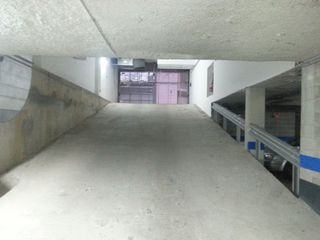 Lloguer Aparcament cotxe a Pujades 151. Cómodo acceso.  cerca de rambla del poblenou y l4.