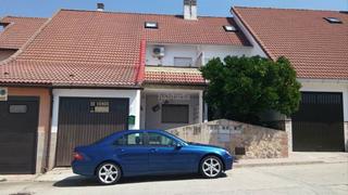 Casa adossada a Calle ejido 5. Impresionante chalet de 250mt2 construidos