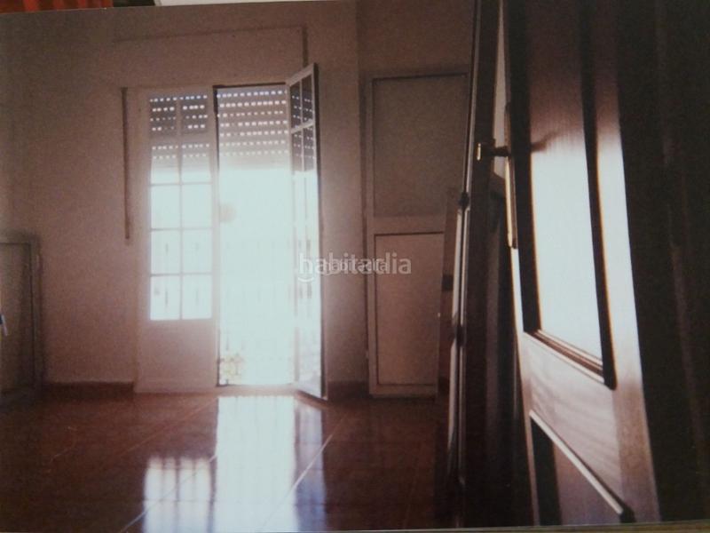 Foto 31404a71-a88d-417b-8cf9-901c8266ee3c. Piso en calle benito sánchez 6 se vende piso cerca del mercadona en Villamartín