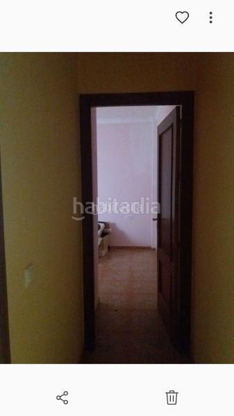 Foto 630ff0a3-7d09-4496-8dba-0b74464f78f6. Piso en calle benito sánchez 6 se vende piso cerca del mercadona en Villamartín