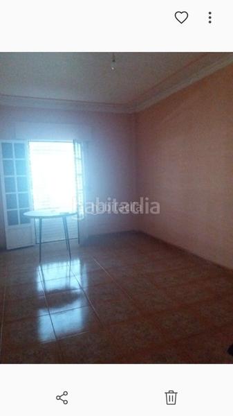 Foto 833c7972-3fcd-4ec6-9dca-f5ff0a34c4f3. Piso en calle benito sánchez 6 se vende piso cerca del mercadona en Villamartín
