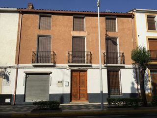 Haus in Avenida de andalucía 129. Casa familar grande en la sierra de segura