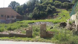 Wohngrundstück in Carrer matadepera 20. Parcela 980m2 con manantial propio