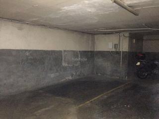 Aparcament cotxe a Via augusta 151. Venta de plaza de aparcamiento en via augusta 151